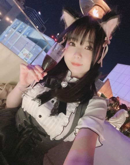 欧美妆图片女_迅雷在线观看