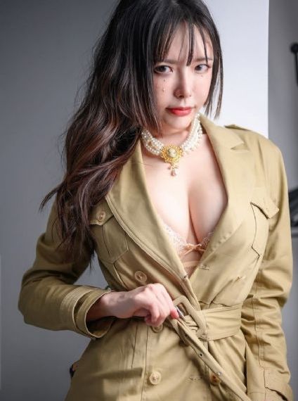 欧美美女大黑逼_DVD超清免费观看
