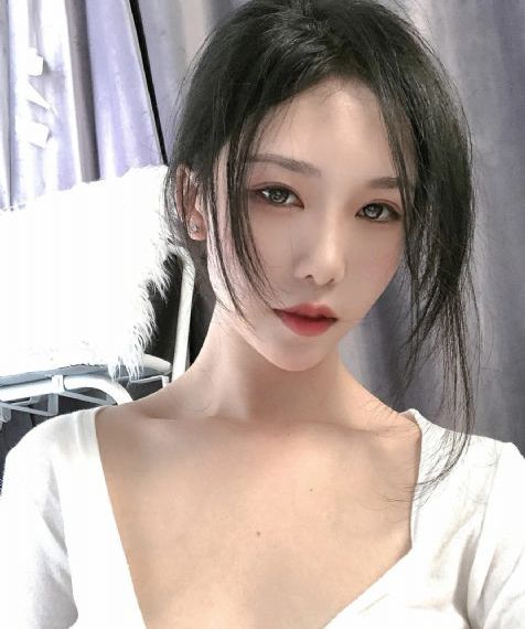 我和小馊的媓乱生活中文字幕_1080高清完整版