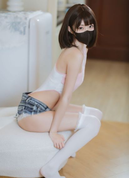 黄色av图片_720高清完整版