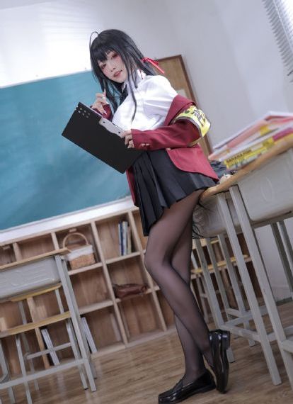 日韩制服美女主播视频_720电影完整版