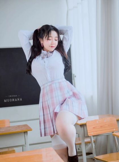 国产美女免费在线观看_超清电影完整版