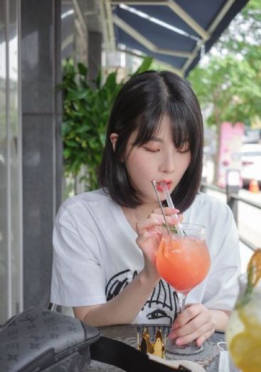 亚洲无色_4K高清在线观看