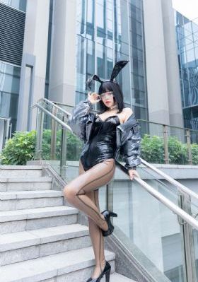 欧美大牌皮草_超清全集免费观看