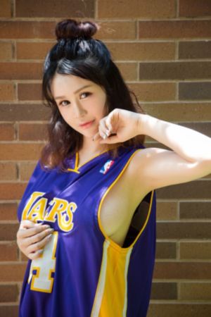 美女黑丝勾引成人视频推荐_1080P免费观看