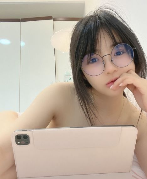 成人床上激烈视频有哪些_高清免费观看超清