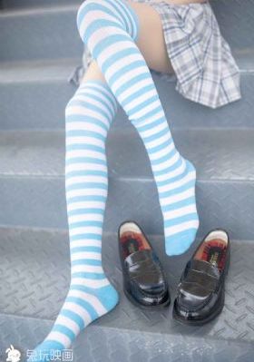 丰满的岳和女胥毛片_BD英语全集在线观看