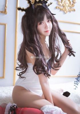 欧美性感女生壁纸黑白_DVD完整视频观看
