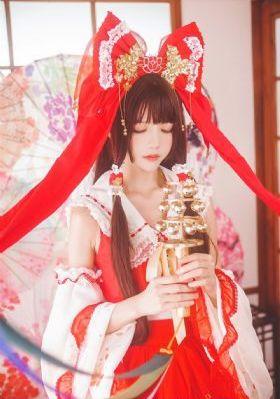 国产亚洲青草衣_DVD全集免费播放