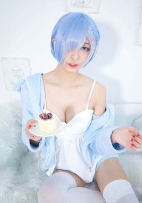 欧美艾薇亚裔_HD在线观看高清
